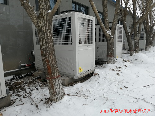 博兴县福溪花园游泳馆采用了爱克空气源热泵在雪中依然运行稳定