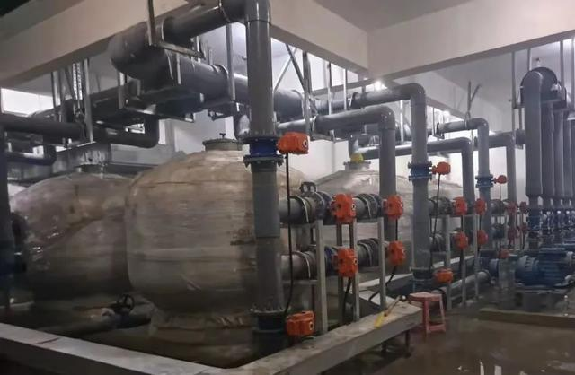 爱克过滤砂缸和循环水泵