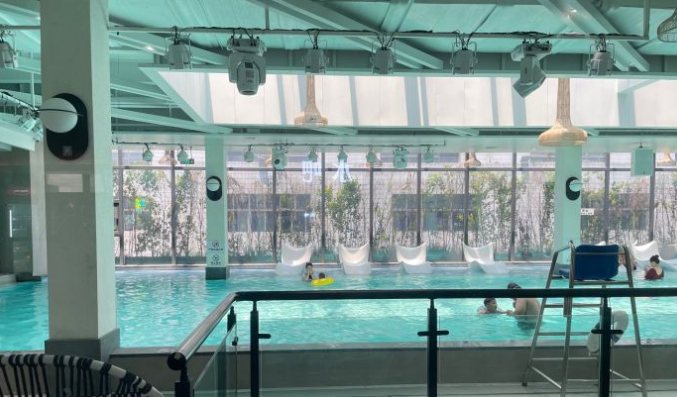 郑州太丽星城引进AQUA爱克泳池设备