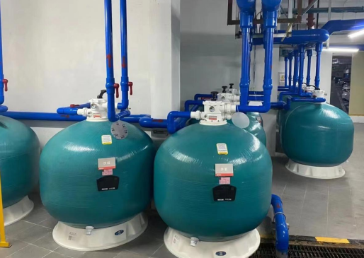 鲁能海蓝公馆采用爱克过滤砂缸