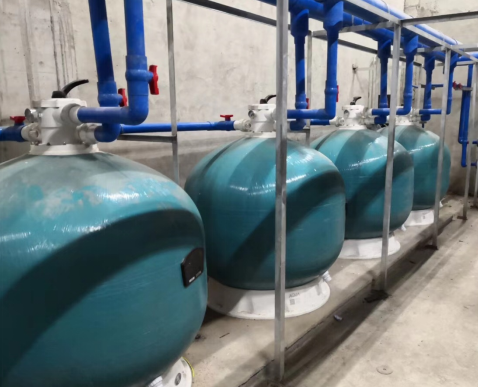 成都天府三中采用爱克过滤砂缸