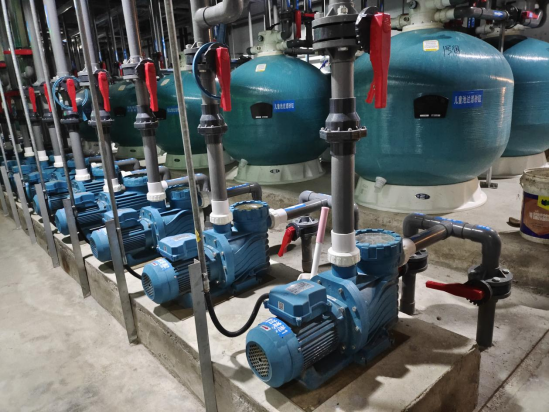 雅海温泉酒店采用爱克循环水泵、过滤砂缸