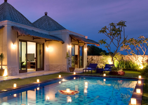 爱克为很多别墅游泳池提供了泳池水处理设备